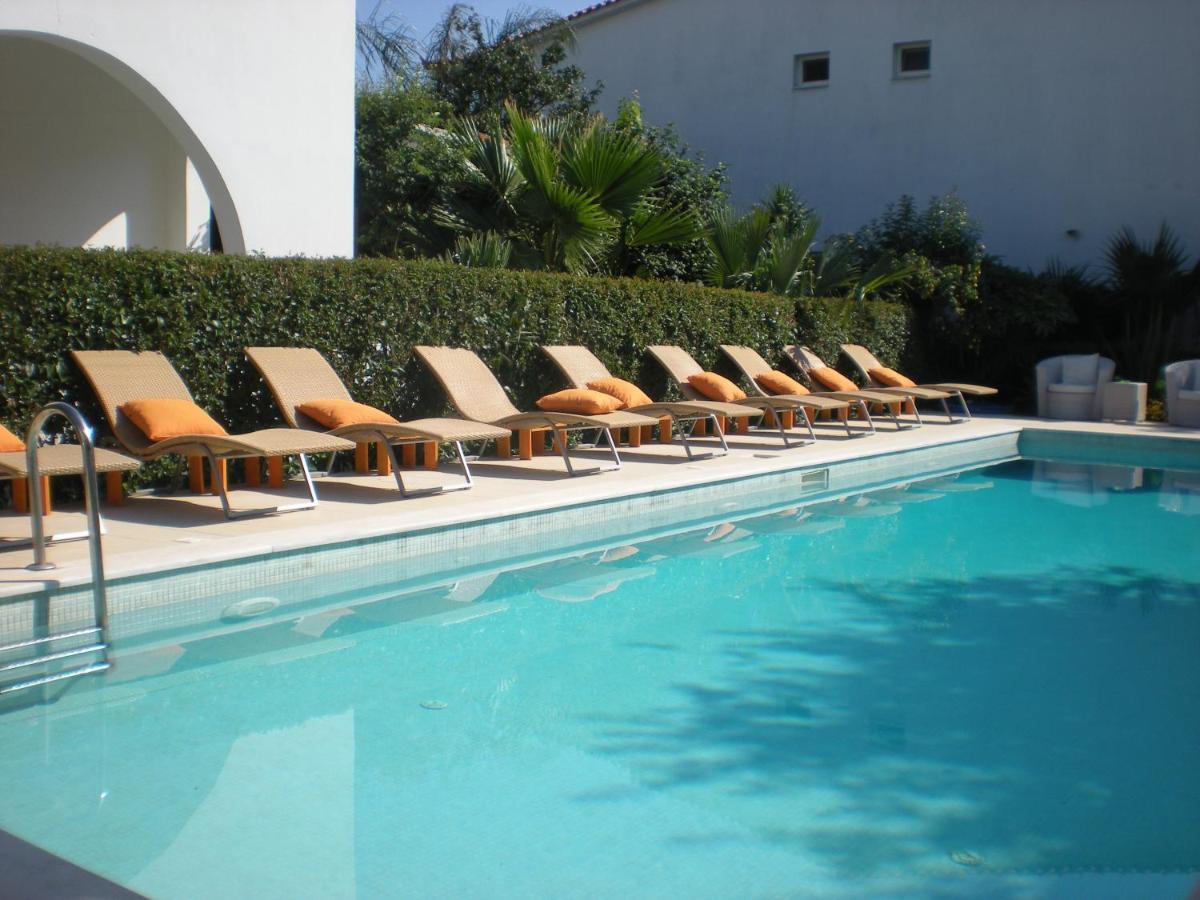 Aparthotel Manolis' House Skiathos-Stadt Exterior foto